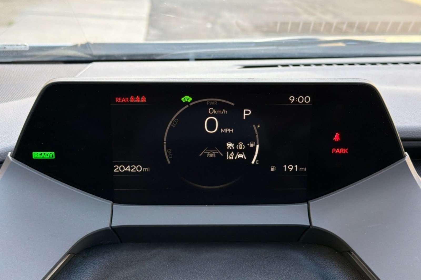 Used 2024 Toyota Prius XLE FWD image 24
