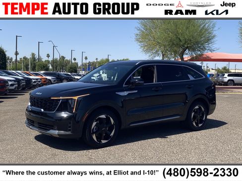 Certified 2025 Kia Sorento EX AWD/4WD image 1