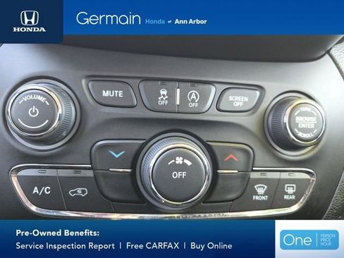 Used 2020 Jeep Cherokee Latitude Lux w/ Trailer Tow Group AWD/4WD image 26
