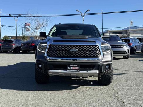 Used 2018 Toyota Tundra SR5 image 2