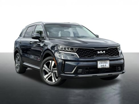 Certified 2023 Kia Sorento EX AWD/4WD image 2