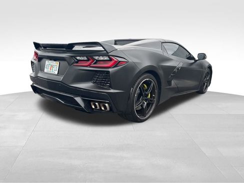 Used 2021 Chevrolet Corvette Stingray Premium Conv w/ Z51 Performance Package image 3