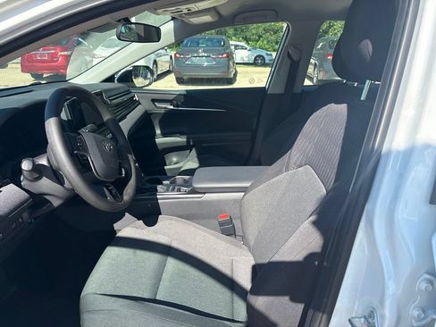 Used 2026 Toyota Camry LE FWD image 12