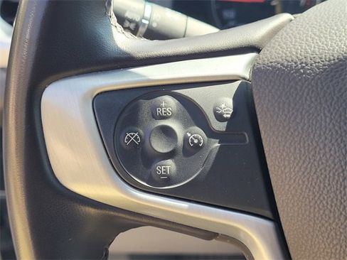 Used 2023 GMC Acadia SLT image 14