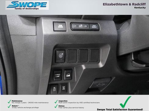 Used 2025 Nissan Frontier PRO-4X image 16