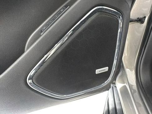 Used 2019 Chevrolet Suburban Premier image 23