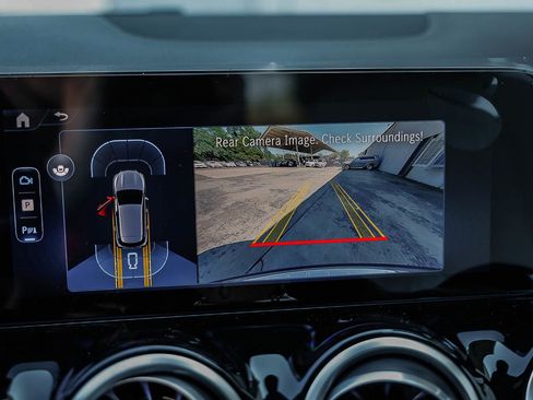 New 2026 Mercedes-Benz GLA 250 image 24