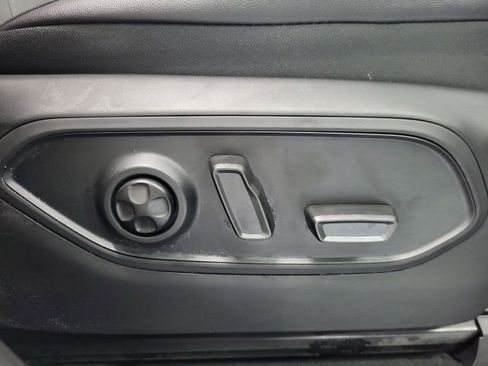 New 2025 Jeep Grand Cherokee L Limited image 31