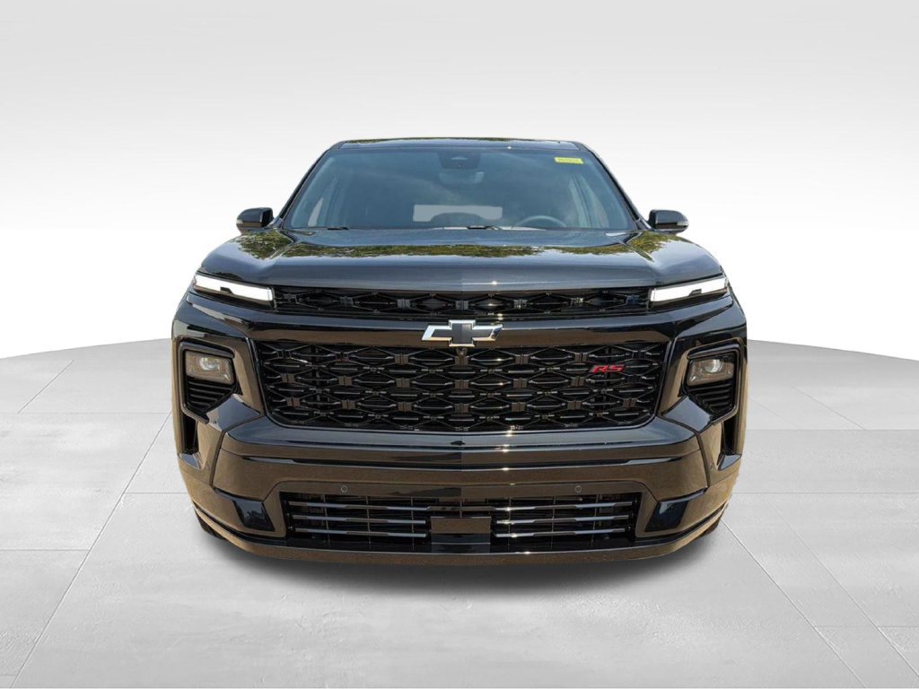 New 2026 Chevrolet Traverse RS w/ LPO, Cargo Package FWD image 8