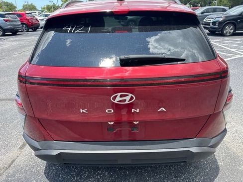 Used 2024 Hyundai Kona SEL FWD image 5