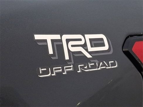 Certified 2025 Toyota Tacoma TRD Off-Road image 30