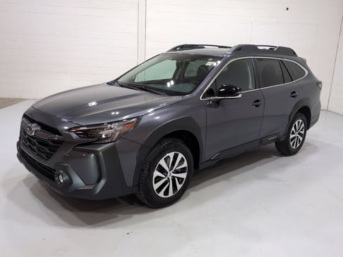 Certified 2025 Subaru Outback Premium w/ Popular Package #1A AWD/4WD image 7