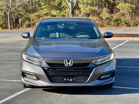 Used 2019 Honda Accord Sport image 12