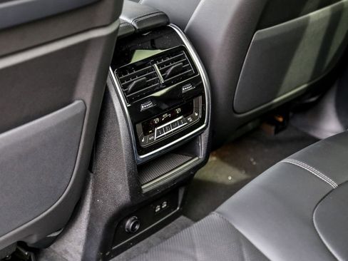 New 2026 BMW X5 xDrive40i w/ Executive Package image 23