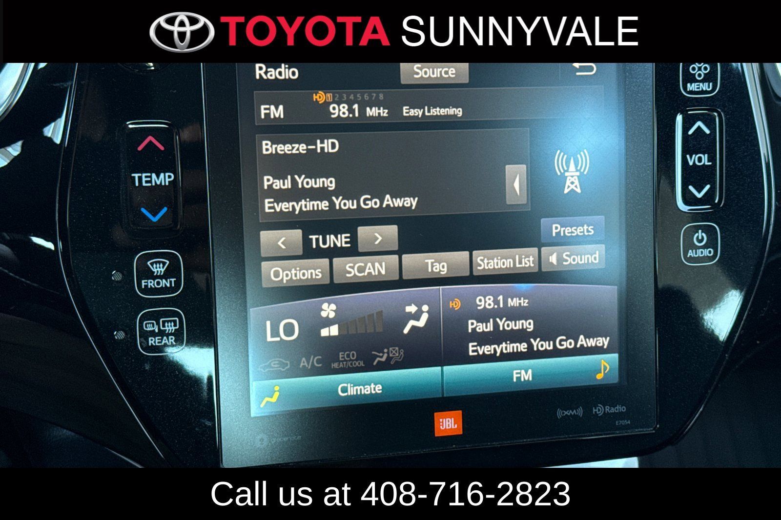 Used 2018 Toyota Prius Four Touring w/ Premium Convenience Package FWD image 23