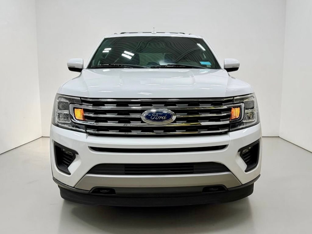 Used 2019 Ford Expedition XLT w/ Equipment Group 202A AWD/4WD image 7