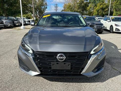 Used 2023 Nissan Altima 2.5 SV image 8