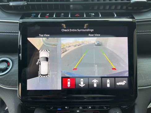 New 2024 Jeep Grand Cherokee Limited 4xe image 18