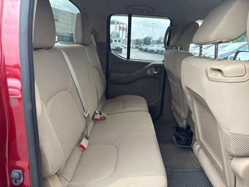 Used 2012 Nissan Frontier SV w/ SV Premium Utility Pkg RWD image 17