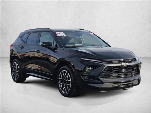 Used 2024 Chevrolet Blazer RS w/ Enhanced Convenience Package image 3