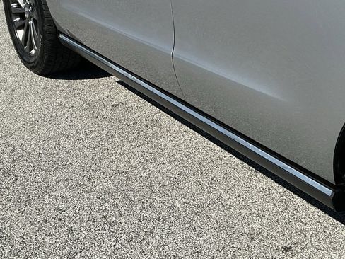 Used 2020 Ford Expedition Limited image 24