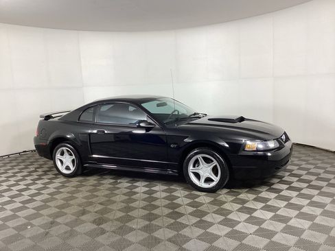 Used 2001 Ford Mustang GT RWD image 1