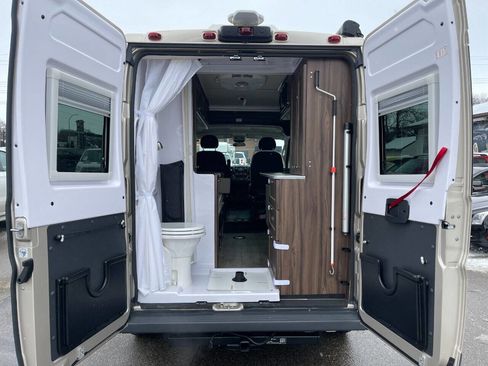 Used 2018 RAM ProMaster 1500 w/ Premium Appearance Group image 10