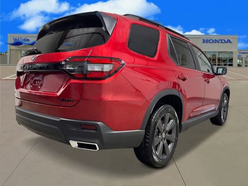 New 2025 Honda Pilot Sport image 7