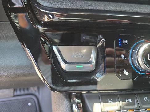 Certified 2024 GMC Sierra 1500 AT4 w/ Technology Package AWD/4WD image 27