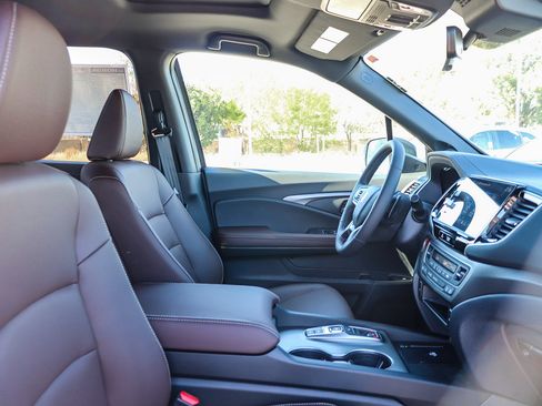 New 2026 Honda Ridgeline RTL image 17