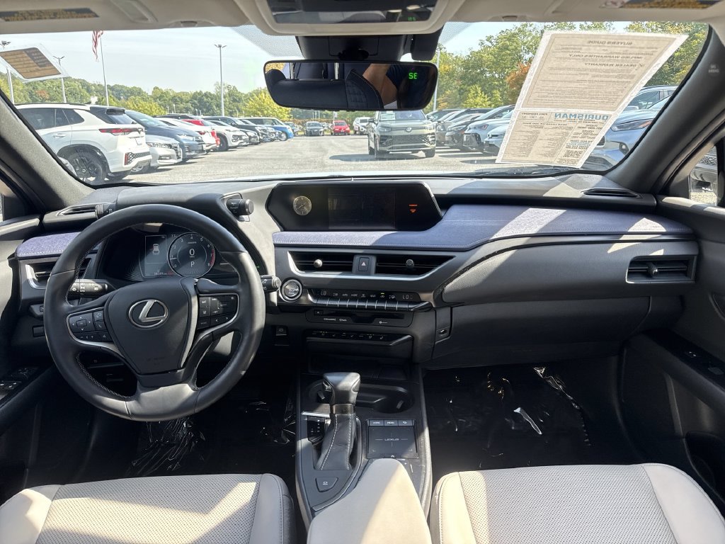 Used 2019 Lexus UX 200 w/ Premium Package FWD image 23