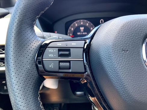 Used 2025 Acura ADX A-Spec image 24