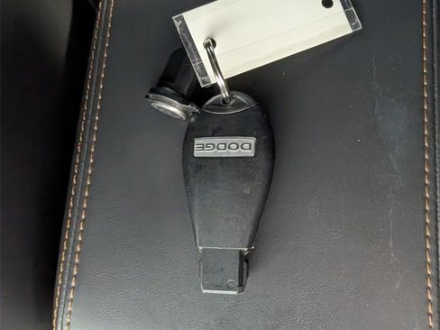 Used 2014 Dodge Challenger R/T image 23