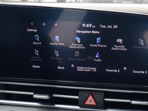 Used 2024 Hyundai Elantra Limited FWD image 22