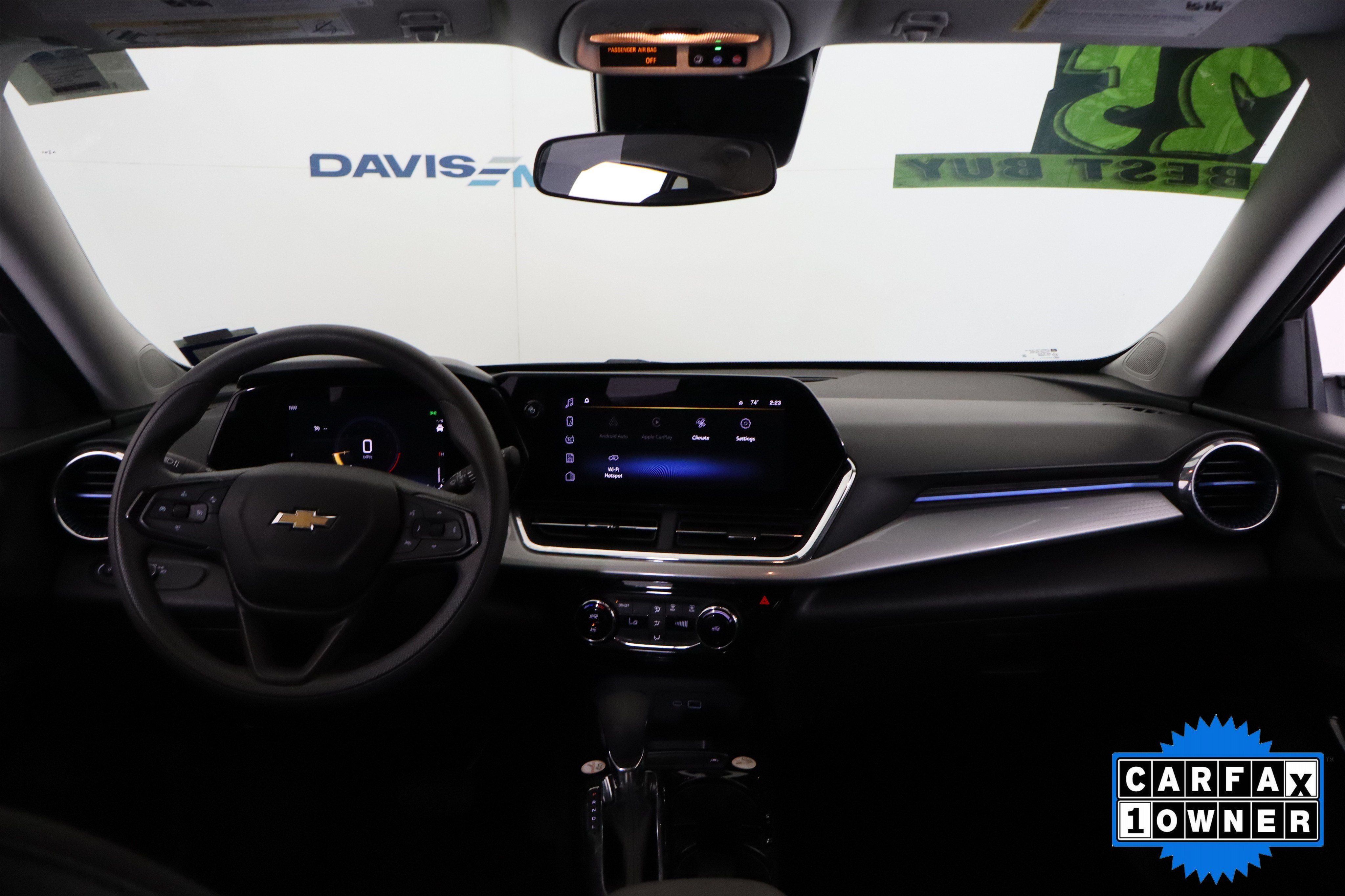 Used 2025 Chevrolet Trax LT FWD image 15