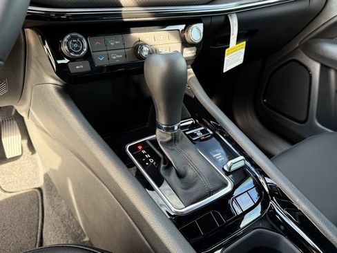 New 2026 Jeep Compass Latitude image 25