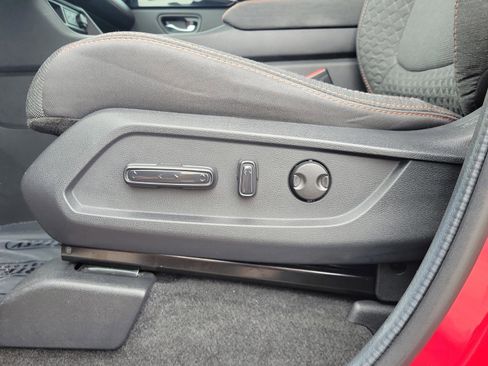 Used 2023 Honda Pilot Sport image 13