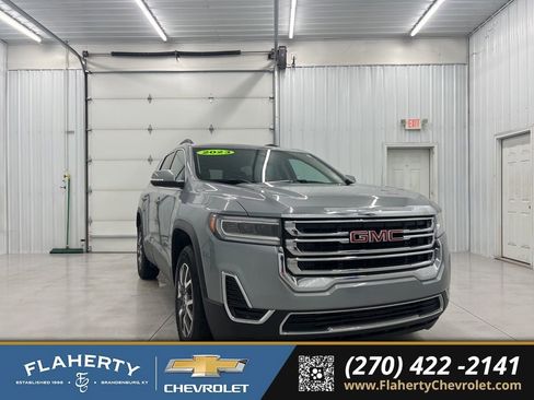 Used 2023 GMC Acadia SLE w/ Driver Convenience Package image 1