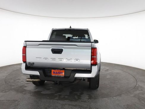 Used 2024 Toyota Tacoma TRD Off-Road AWD/4WD image 11