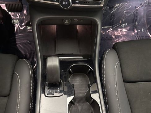 Used 2023 Volvo C40 P8 Recharge Plus AWD/4WD image 27