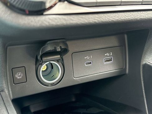 Used 2025 Nissan Versa SR w/ Trunk Package image 10