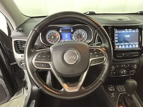 Used 2020 Jeep Cherokee Limited AWD/4WD image 15