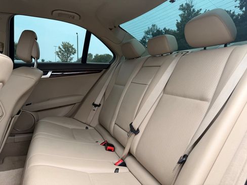 Used 2014 Mercedes-Benz C 250 Sedan image 27