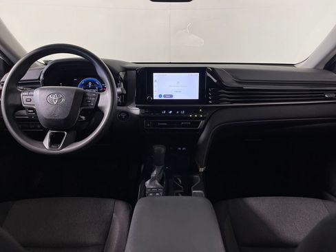 Used 2025 Toyota Camry LE FWD image 14