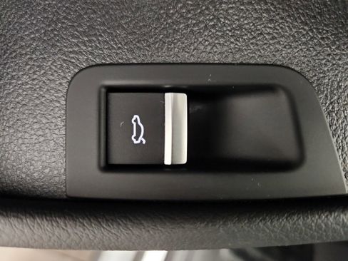 Used 2025 Audi RS Q8 performance image 12