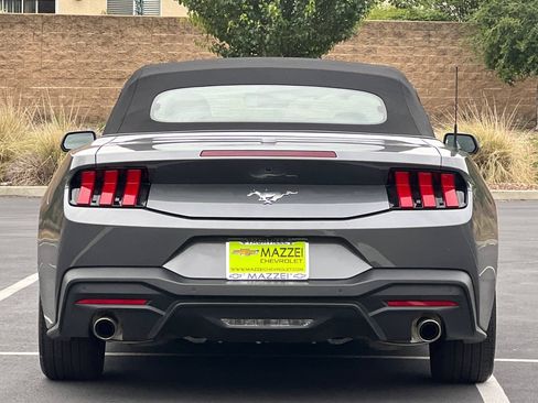 Used 2025 Ford Mustang Convertible RWD image 12