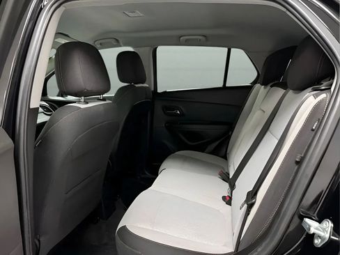 Used 2020 Chevrolet Trax LS w/ Tint and Cruise Package FWD image 11