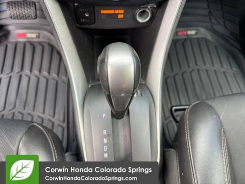 Used 2019 Chevrolet Trax LT w/ Sun & Sound Package AWD/4WD image 22