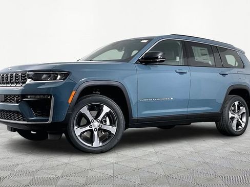 New 2026 Jeep Grand Cherokee L Limited w/ Luxury Tech Group II AWD/4WD image 1