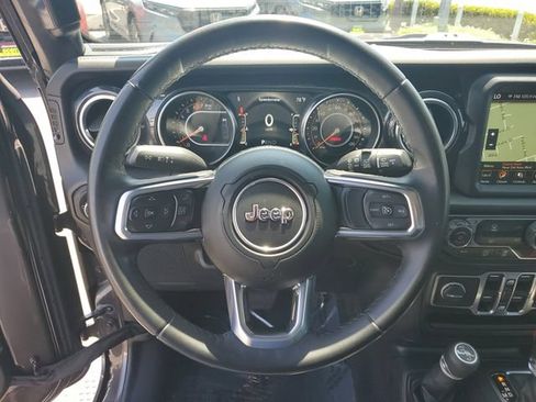 Used 2020 Jeep Wrangler Unlimited Sahara AWD/4WD image 26